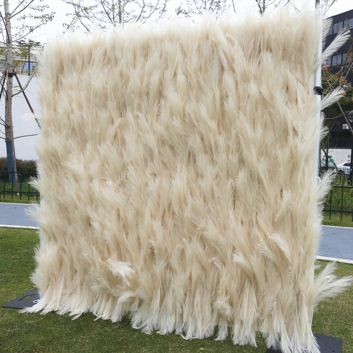 Handmade Artificial Fabric Rolling Up Curtain Reel Pampas Plant Flower Backdrop Wall For Birthday Wedding Decor